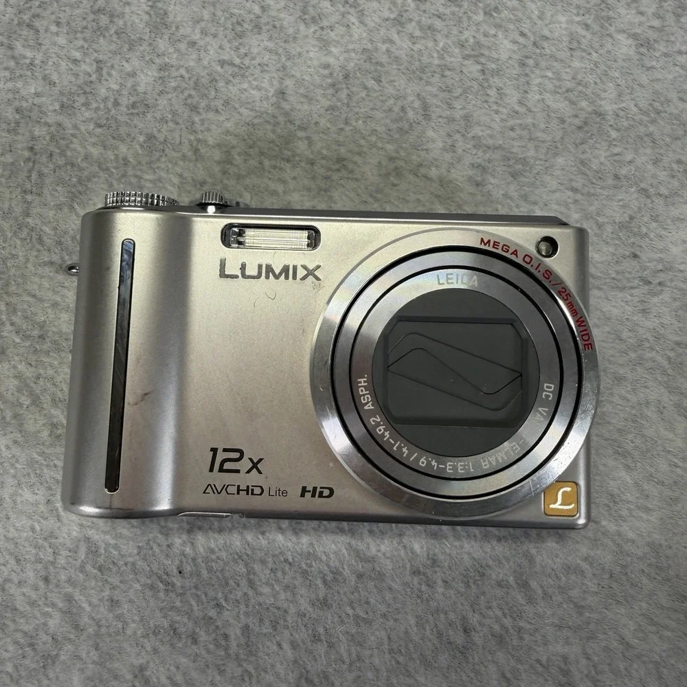 Panasonic LUMIX DMC-ZS3 10.1MP Digital Camera Silver UNTESTED Parts